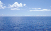 为什么海洋是蓝色的？是因为海洋反射了蓝天，才是蓝色的吗？